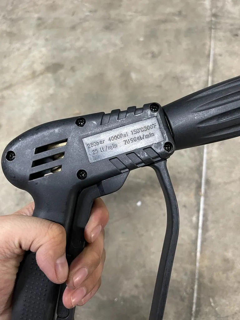 Aiko 4-stroke , 9hp Gasoline Engine 200bar High Pressure Washer Come with 10m Pressure Hose & Gun | Model : HPW-3WZ-2900GFB